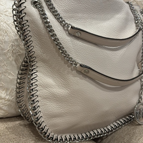 FINAL PRICE~Michael Kors Winter White Pebbled Leather Shoulder Bag~EUC - Picture 3 of 16